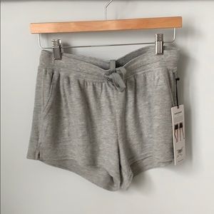BNWT Alo daze shorts